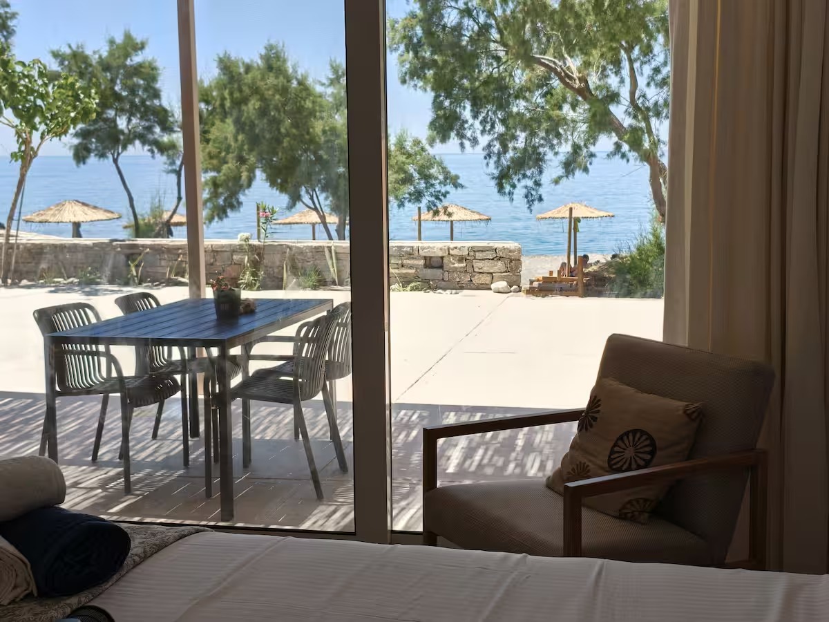 Spilios Beachfront Apartment
