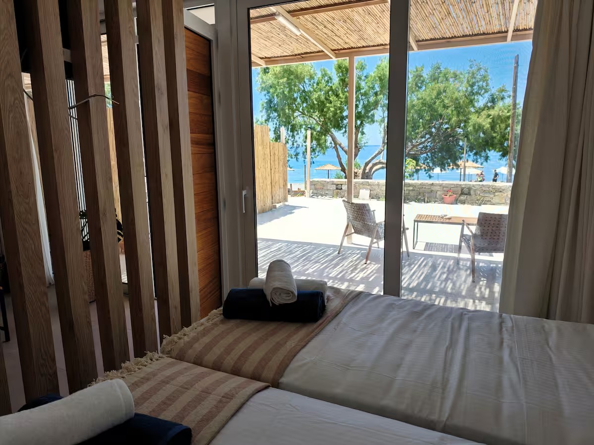 Spiliari Beachfront Studio